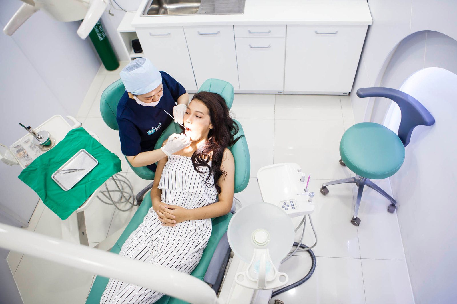 Consultation with the dentist